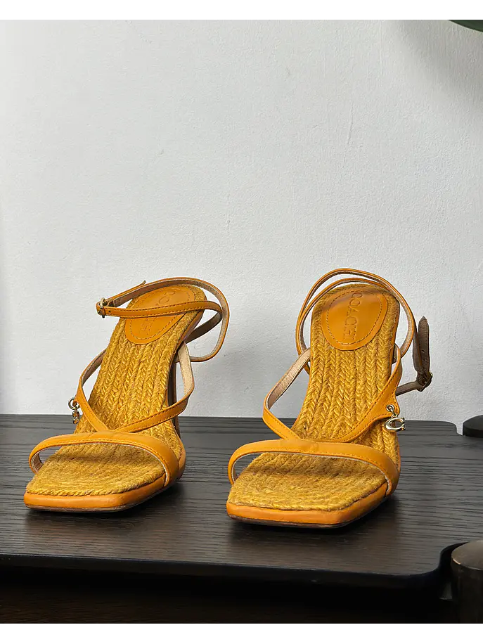 Sandalias de cuero naranja 2