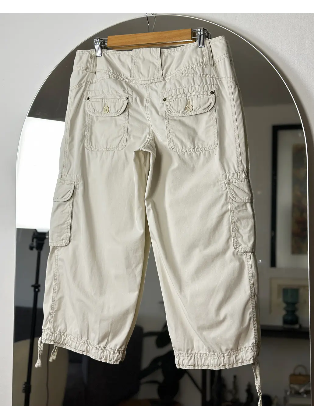 Pantalón capri beige  3
