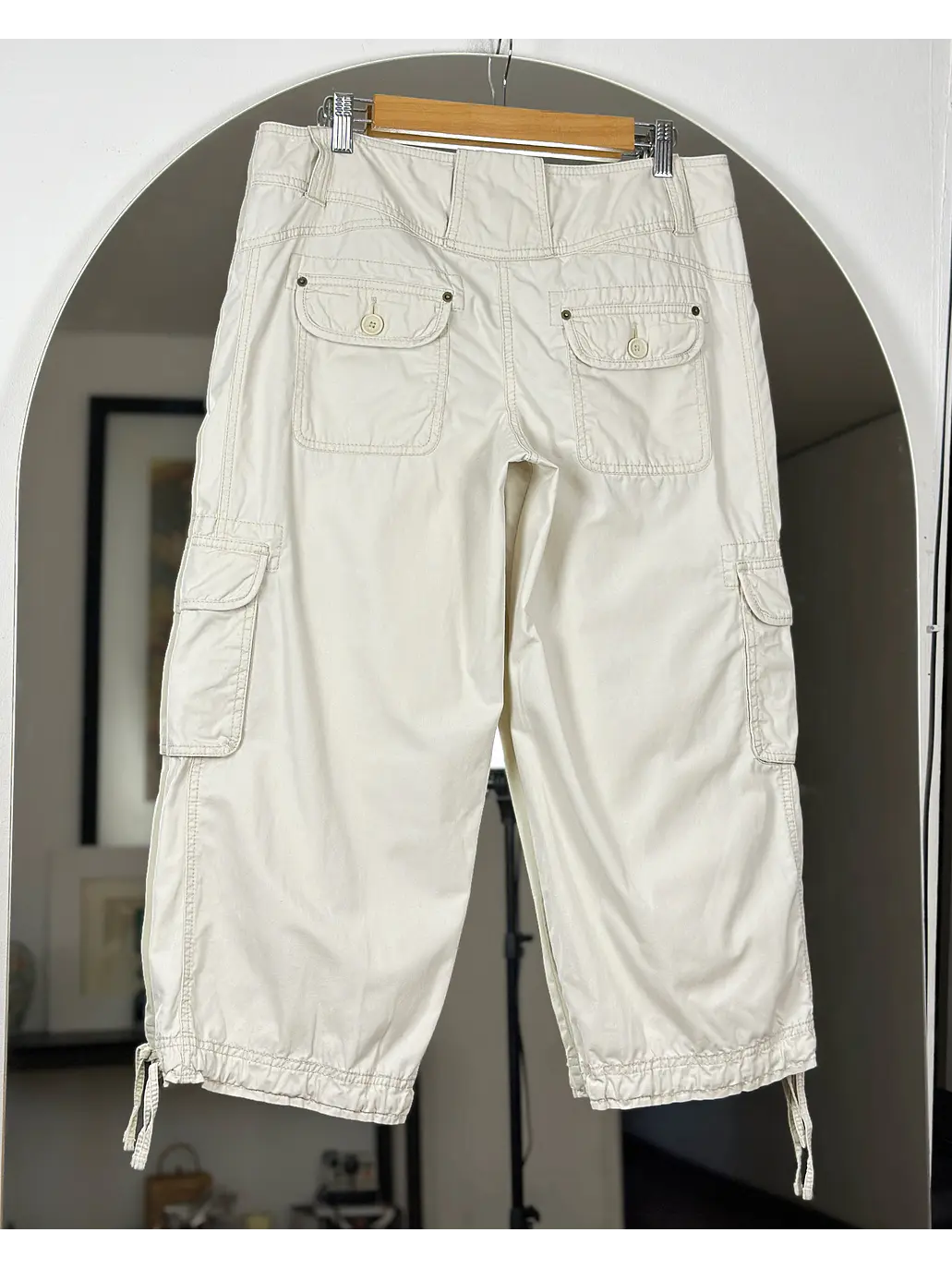 Pantalón capri beige  4