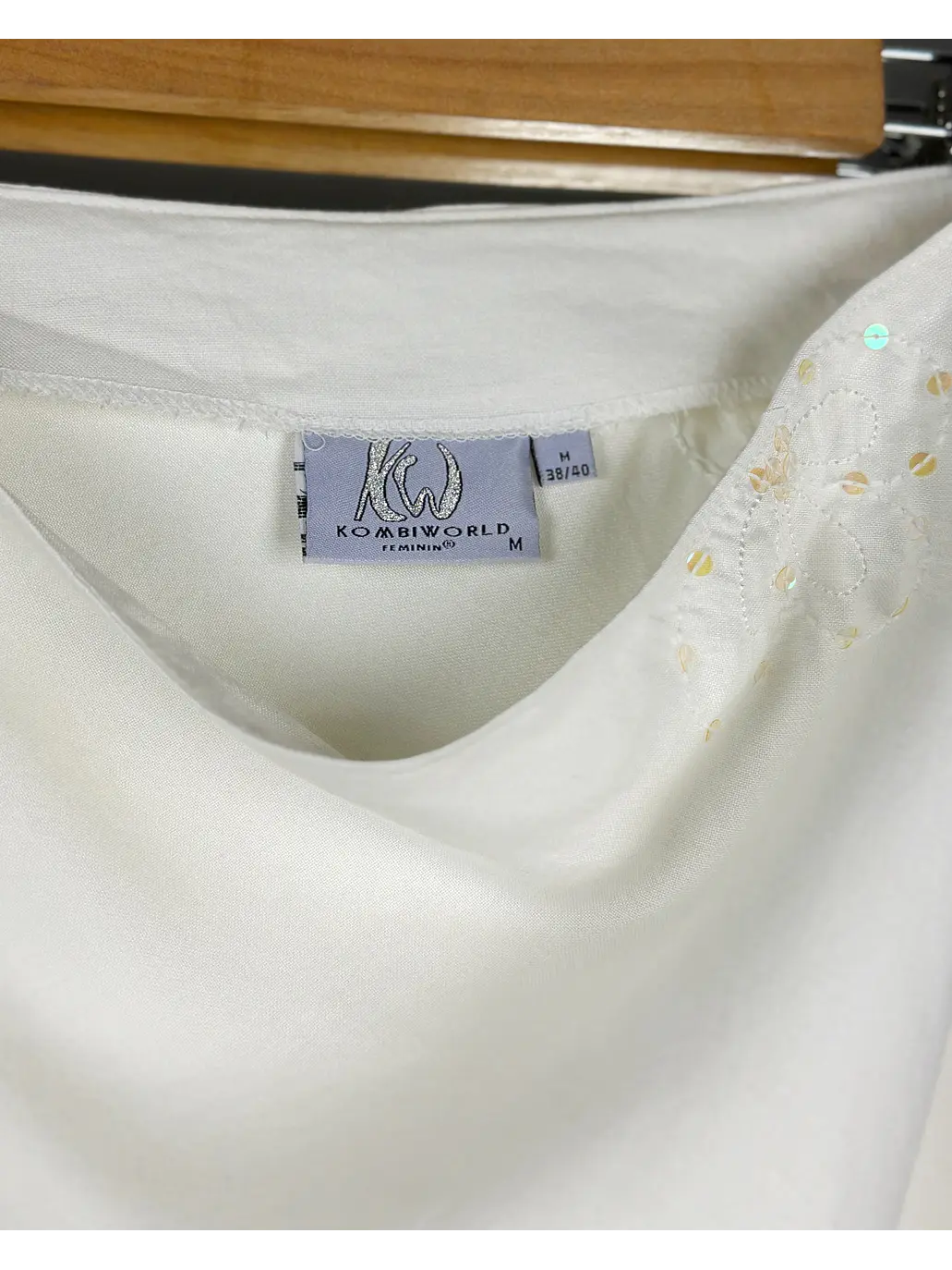 Falda blanca midi bordada 6