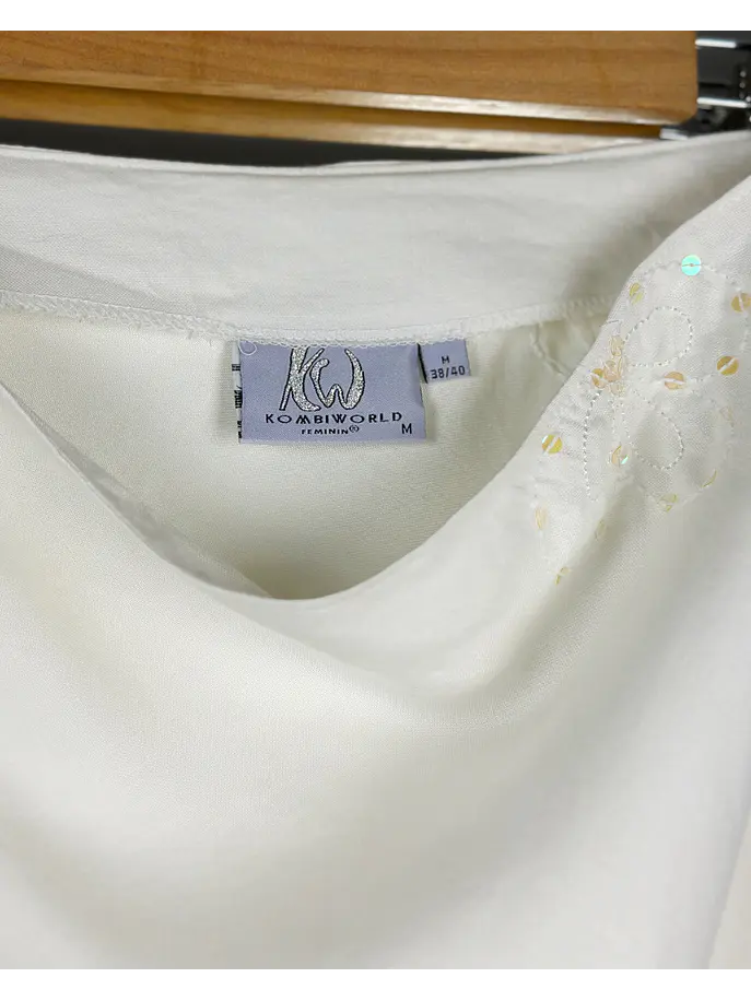 Falda blanca midi bordada 6