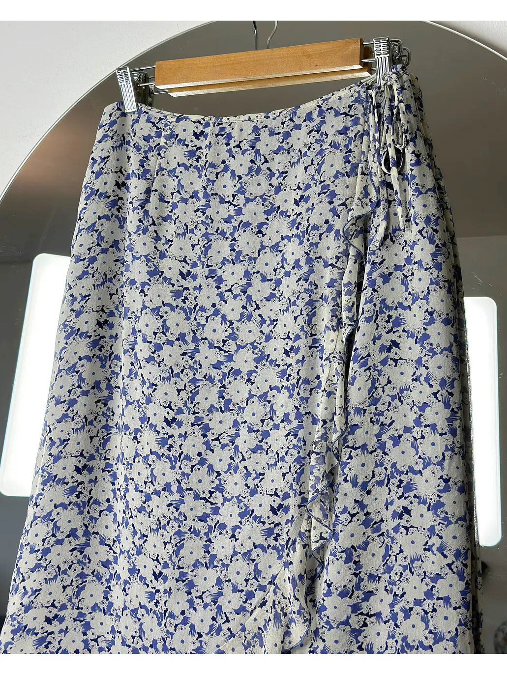 Falda floreada de seda  6