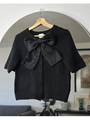 Chaleco negro con cintón