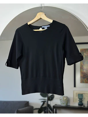Polera negra de seda