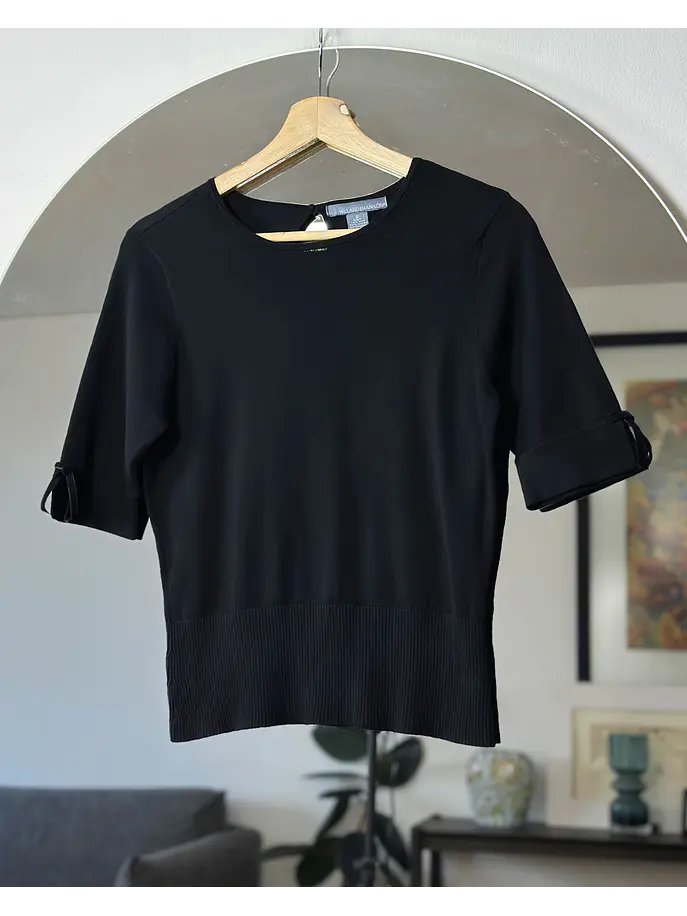Polera negra de seda 1