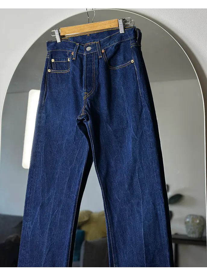 Pantalón azul de mezclilla  5