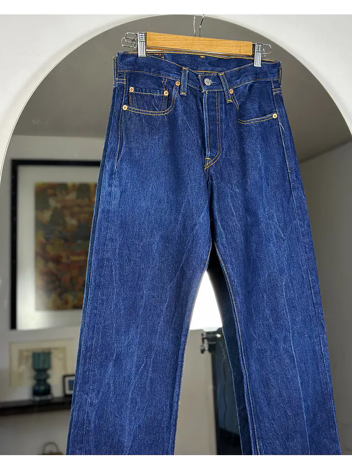 Pantalón azul de mezclilla  2