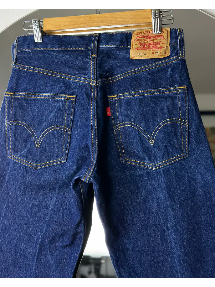 Pantalón azul de mezclilla  8