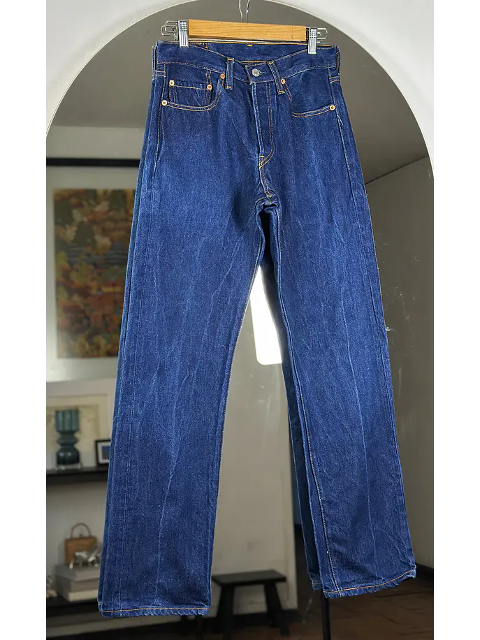 Pantalón azul de mezclilla  9