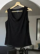Top negro de seda con mostacillas - Miniatura 1