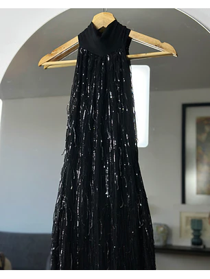 Vestido de lentejuelas sin espalda 