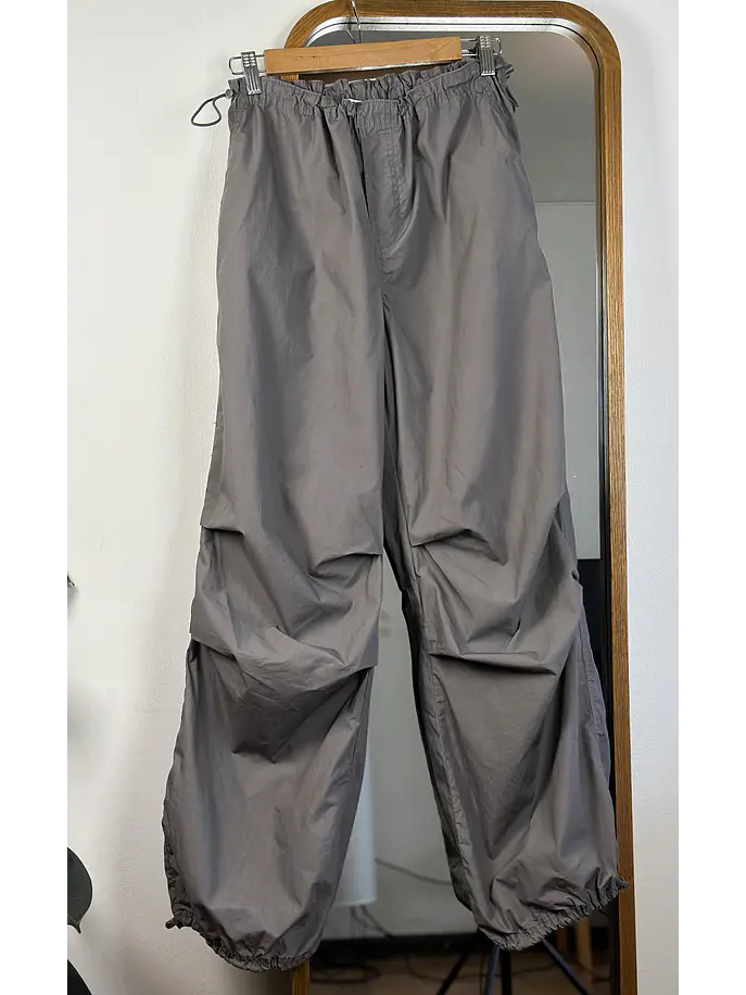 Pantalón parachute plomo 1