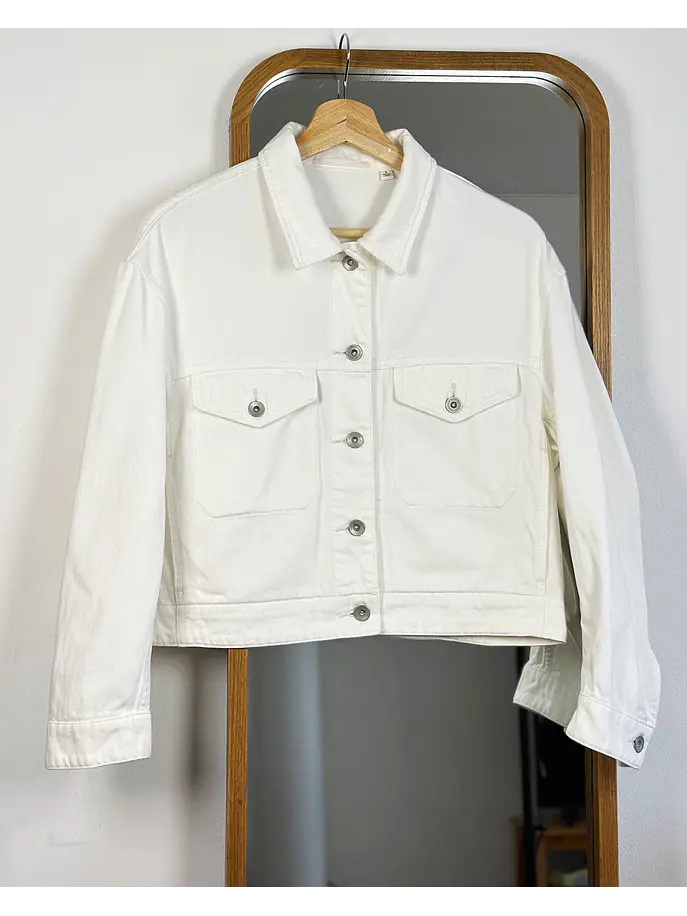 Chaqueta de mezclilla blanca 1