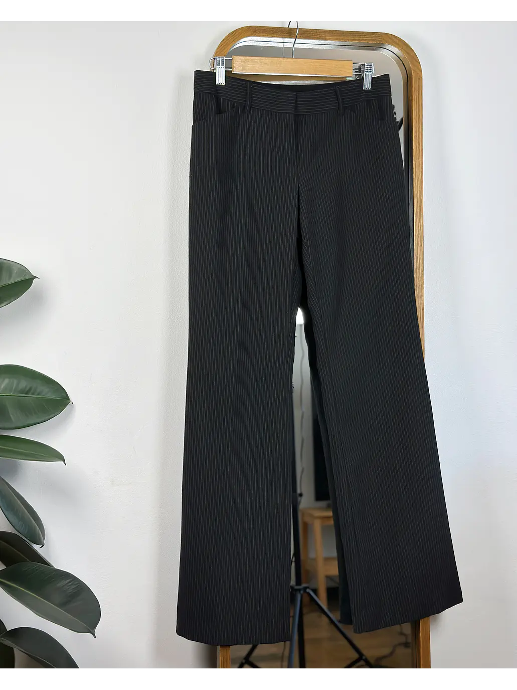 Pantalón de tela tiro bajo 1