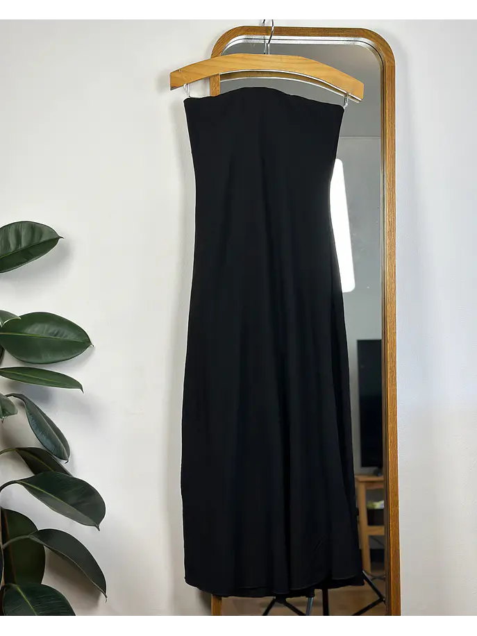 Vestido negro strapless 1