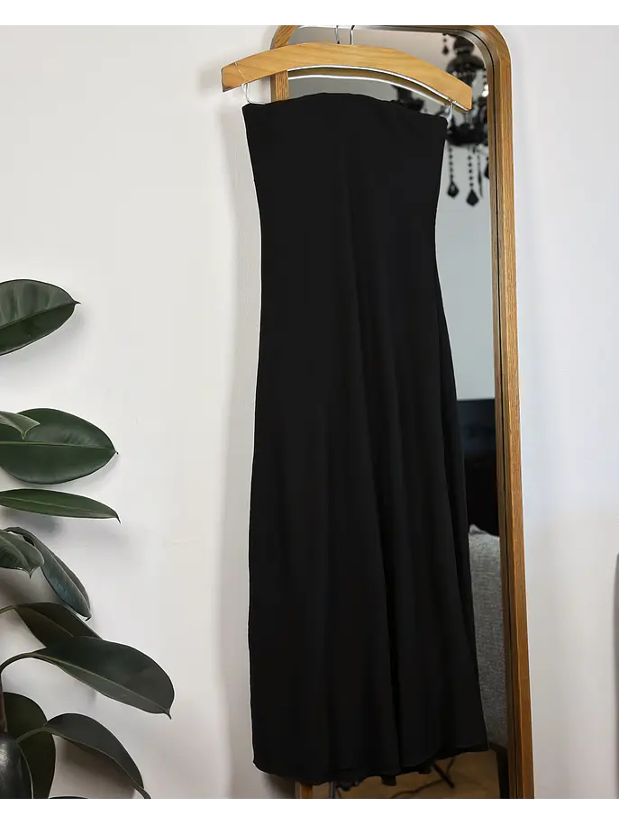 Vestido negro strapless 3
