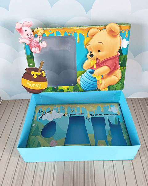 Arquivo de Corte Mini Confeiteiro Ursinho Pooh - Páscoa