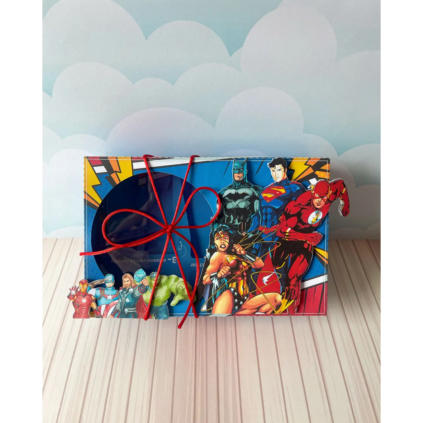 Arquivo de Corte Mini Confeiteiro Super Heróis - Páscoa 3