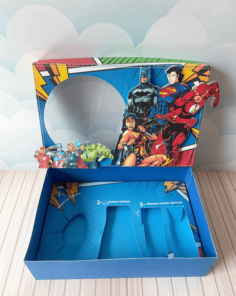 Arquivo de Corte Mini Confeiteiro Super Heróis - Páscoa