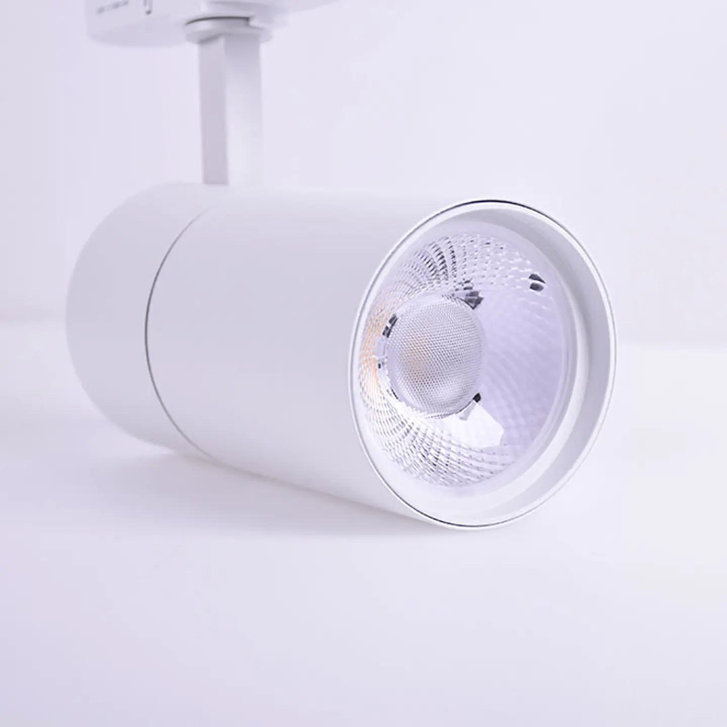 Foco para calha LINE PRO X2 (4 condutores) 35W LED 2800lm 2700K 36° 2