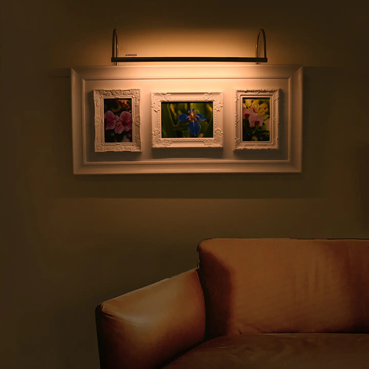 Aplique VHILS 1x7W LED 700lm 2700K C.67xL.15xAlt.18cm preto 2