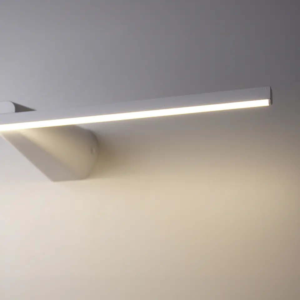 Aplique BELLINI 4,5W LED 400lm 4000K C.44,8xL.12,5xAlt.5,6cm 3