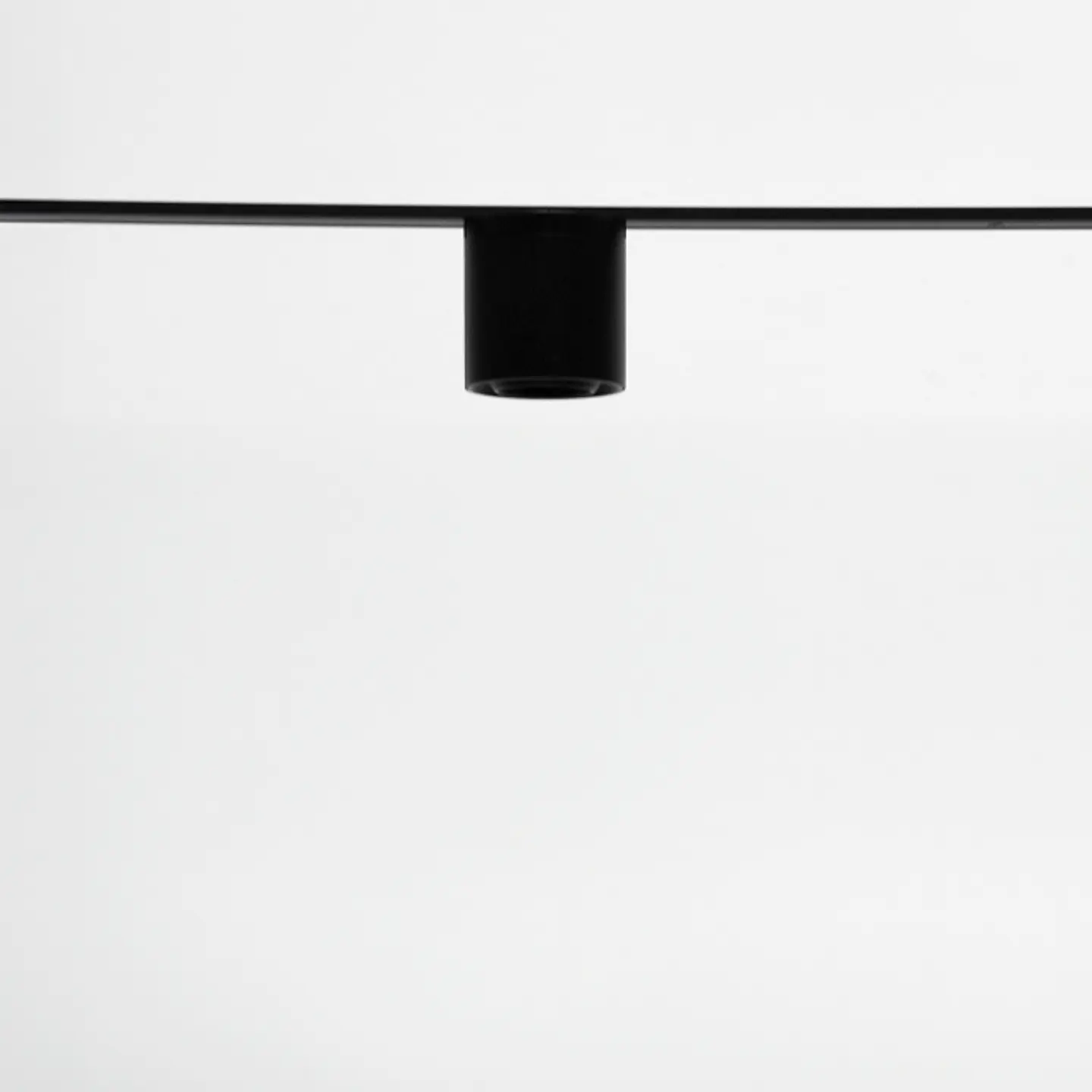 Plafond para calha magnética PIQUET (2 condutores) 6W LED 400lm 3000K 24° Alt.7,5xD.7,5cm preto 2