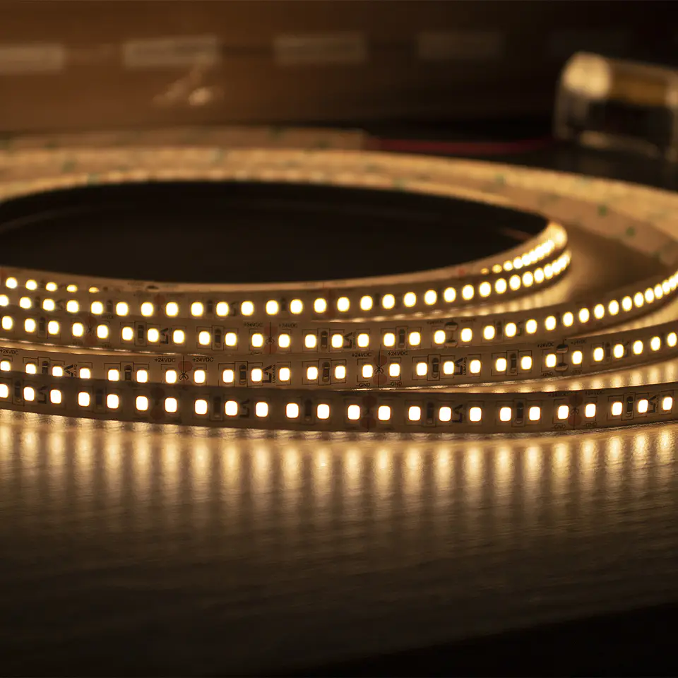 FITA LED 10MM 2835 224LED/M 5M IP20 24V 21W 2700K 3