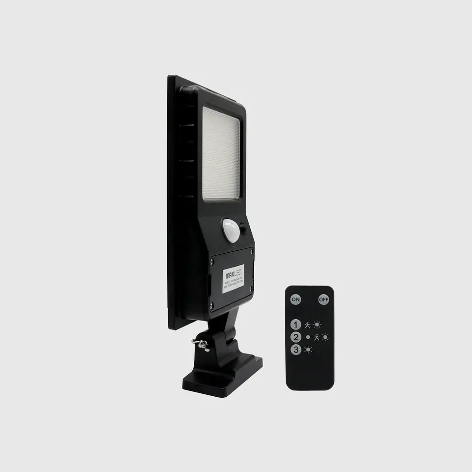 LUMINÁRIA LED SOLAR C/ SENSOR E COMANDO 15W 6500K 1