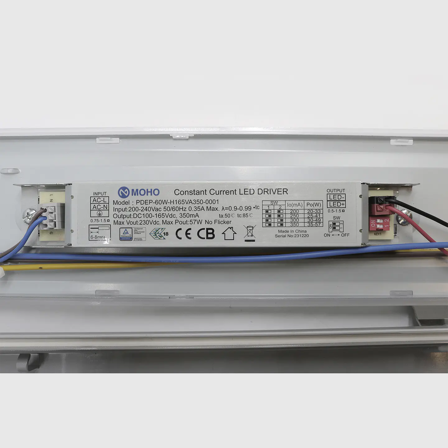 ARMADURA LED ESTANQUE 