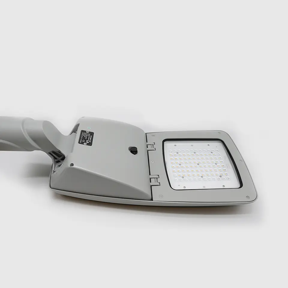 LUMINÁRIA DE RUA LED 50W 4000K 3