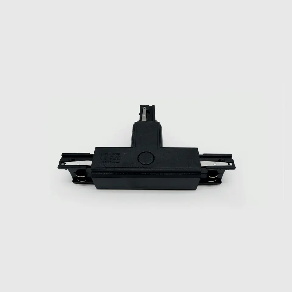 CONETOR T DIREITO TRIFASICA PRETO 2