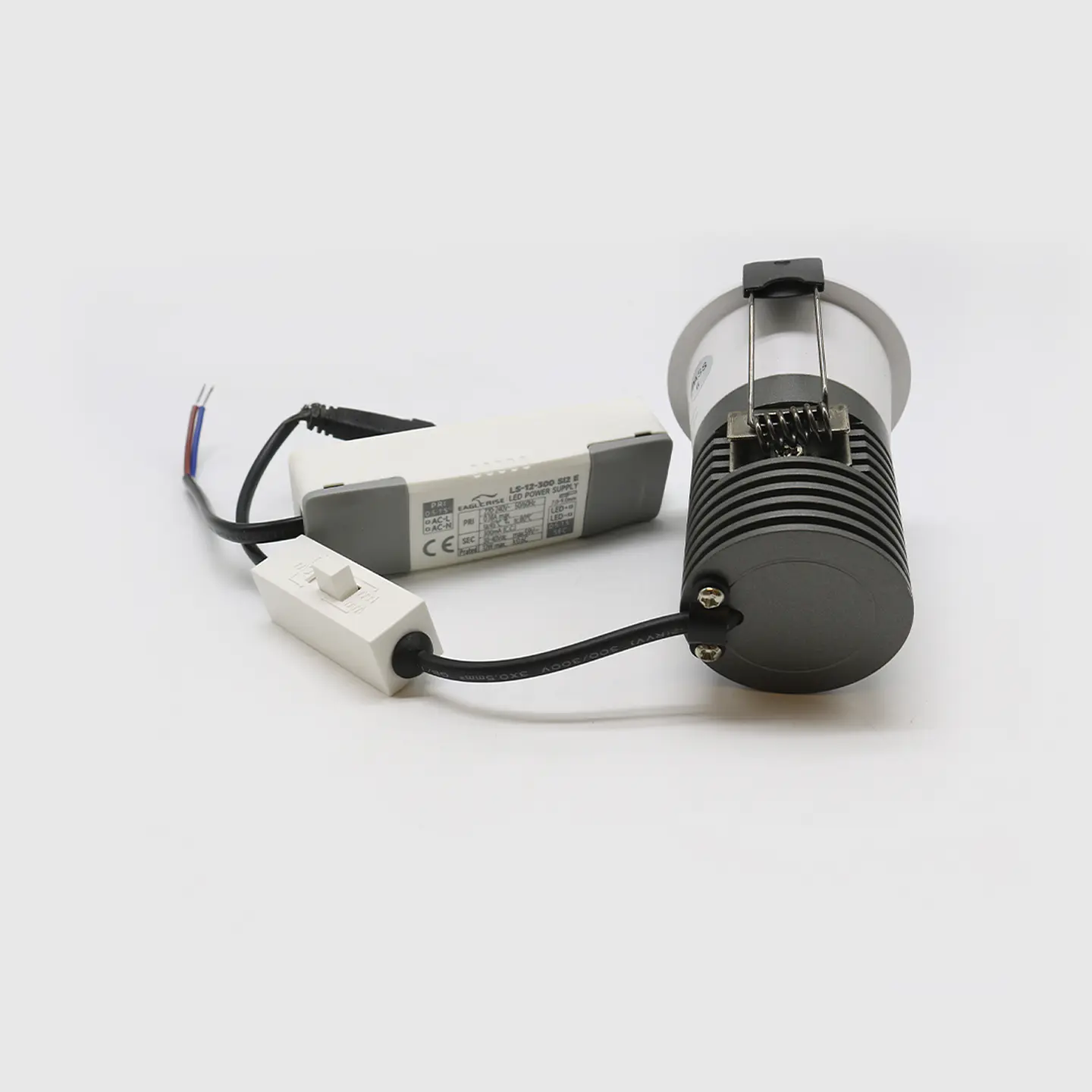 DOWNLIGHT LED COB BRANCO 18W 3CCT 4