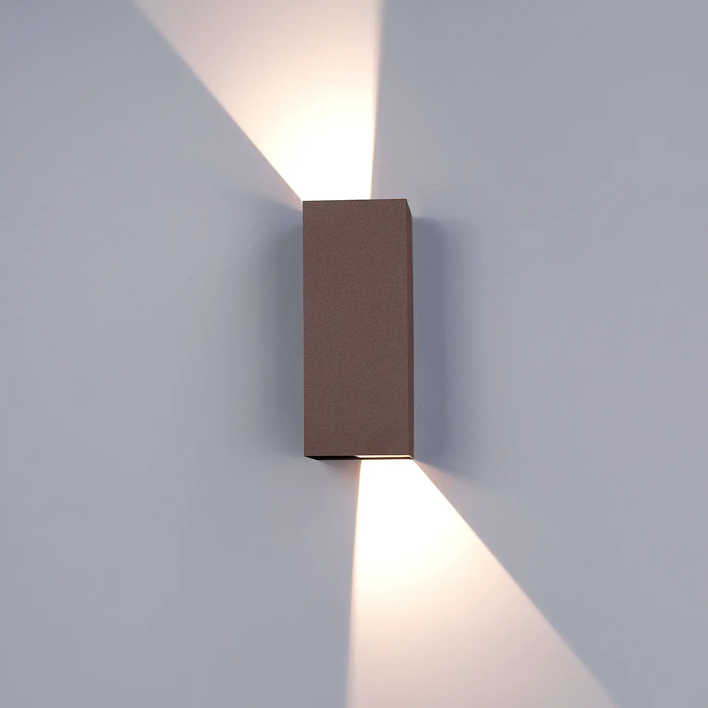 APLIQUE LED PAREDE RETANGULAR ÂNGULO ANJUSTÁVEL CORTEN 2X5W 3CCT 4