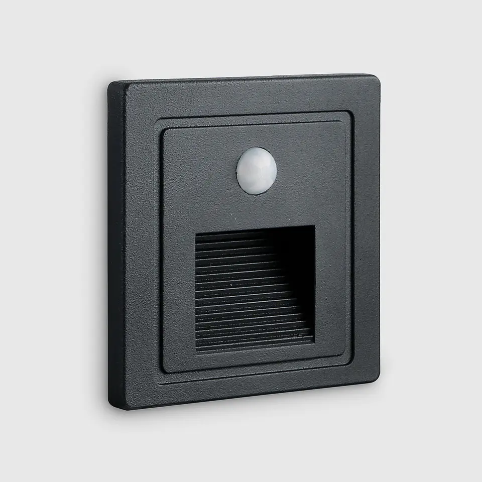 BALIZADOR LED DE PAREDE C/ SENSOR PRETO 2W 3000K 1
