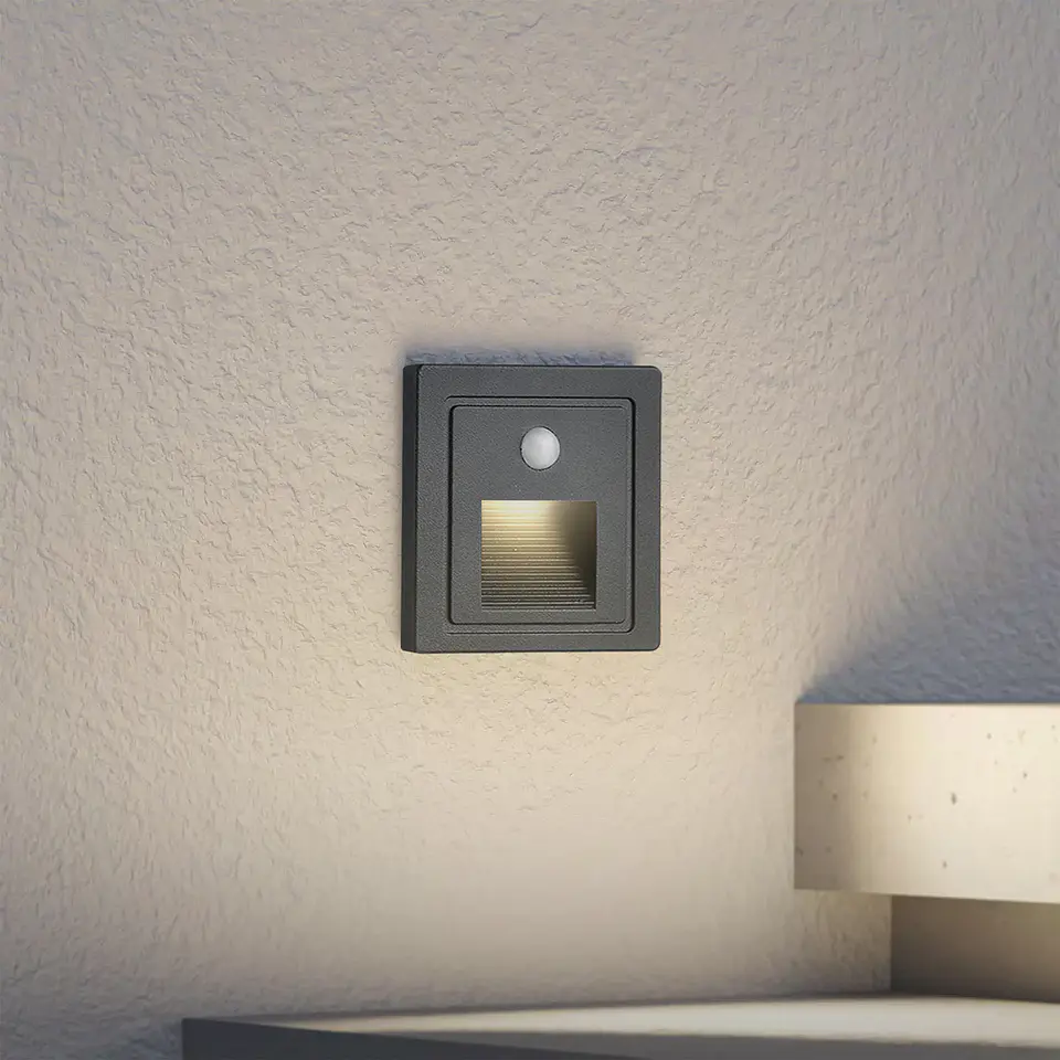 BALIZADOR LED DE PAREDE C/ SENSOR ANTRACITE 2W 3000K 3