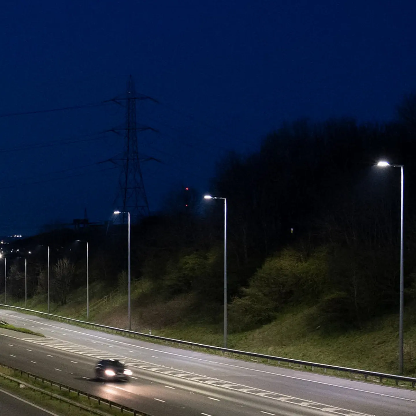 SUPORTE LUMINÁRIA DE RUA  AJUSTÁVEL 90º GRAUS 2