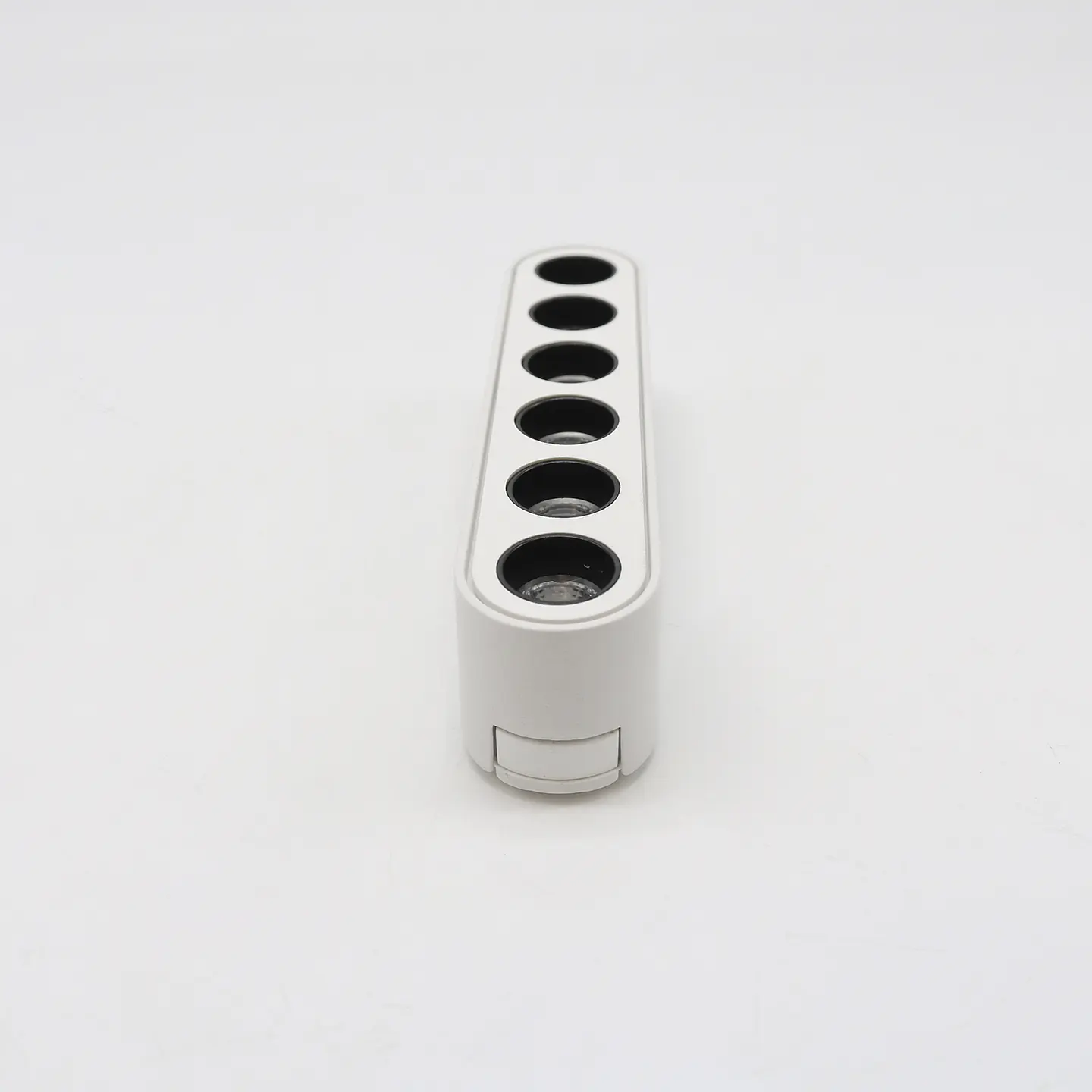 PROJETOR LINEAR BRANCO CALHA MAGNÉTICA 6W 4000K DE 36° 40V 2