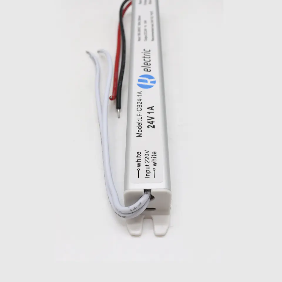 LED TRANSFORMADOR SUPER SLIM 24V IP44 24W 2
