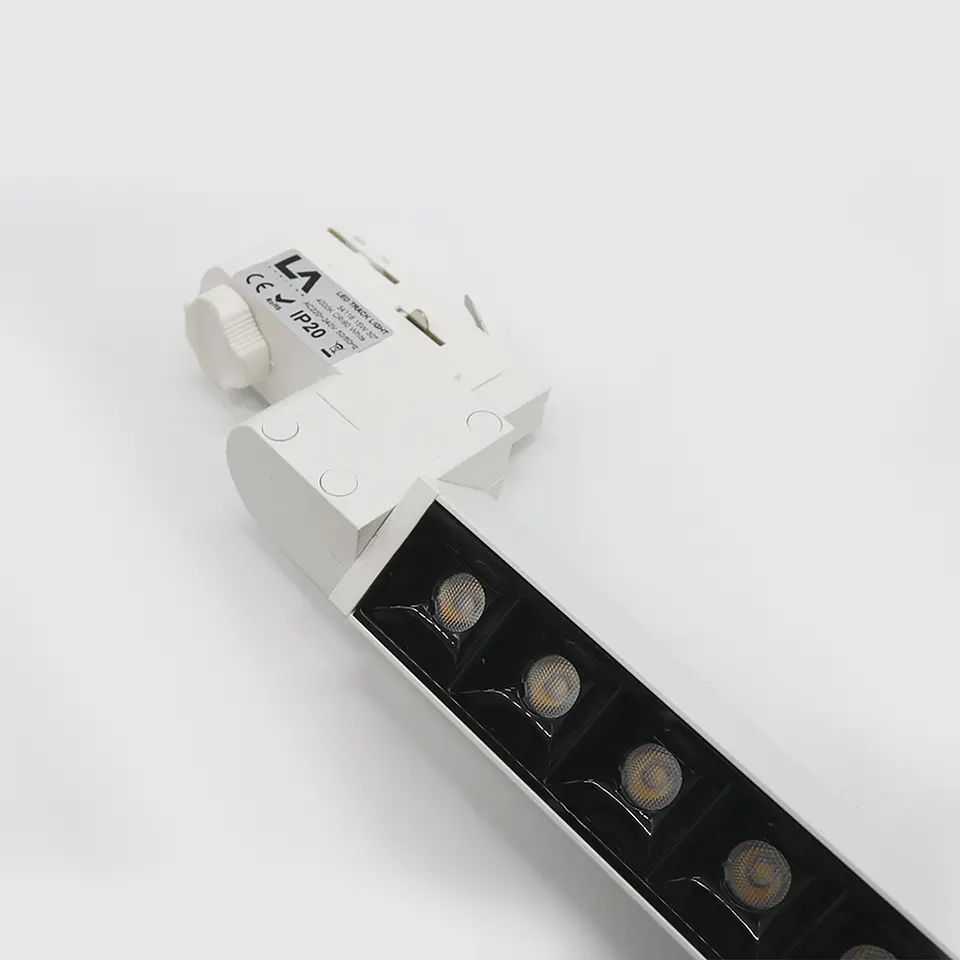 PROJETOR LINEAR TRIFÁSICO BRANCO 