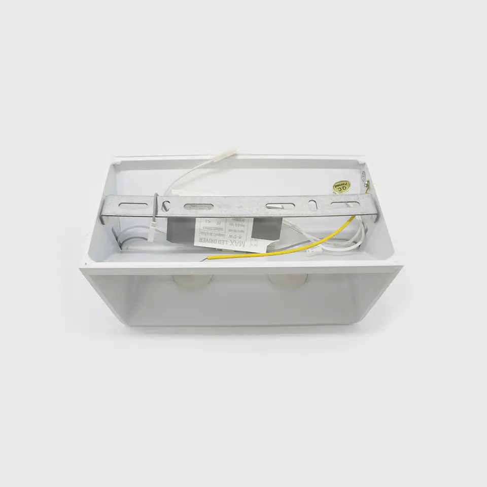LED APLIQUE PAREDE 8122 10W 4000K 4