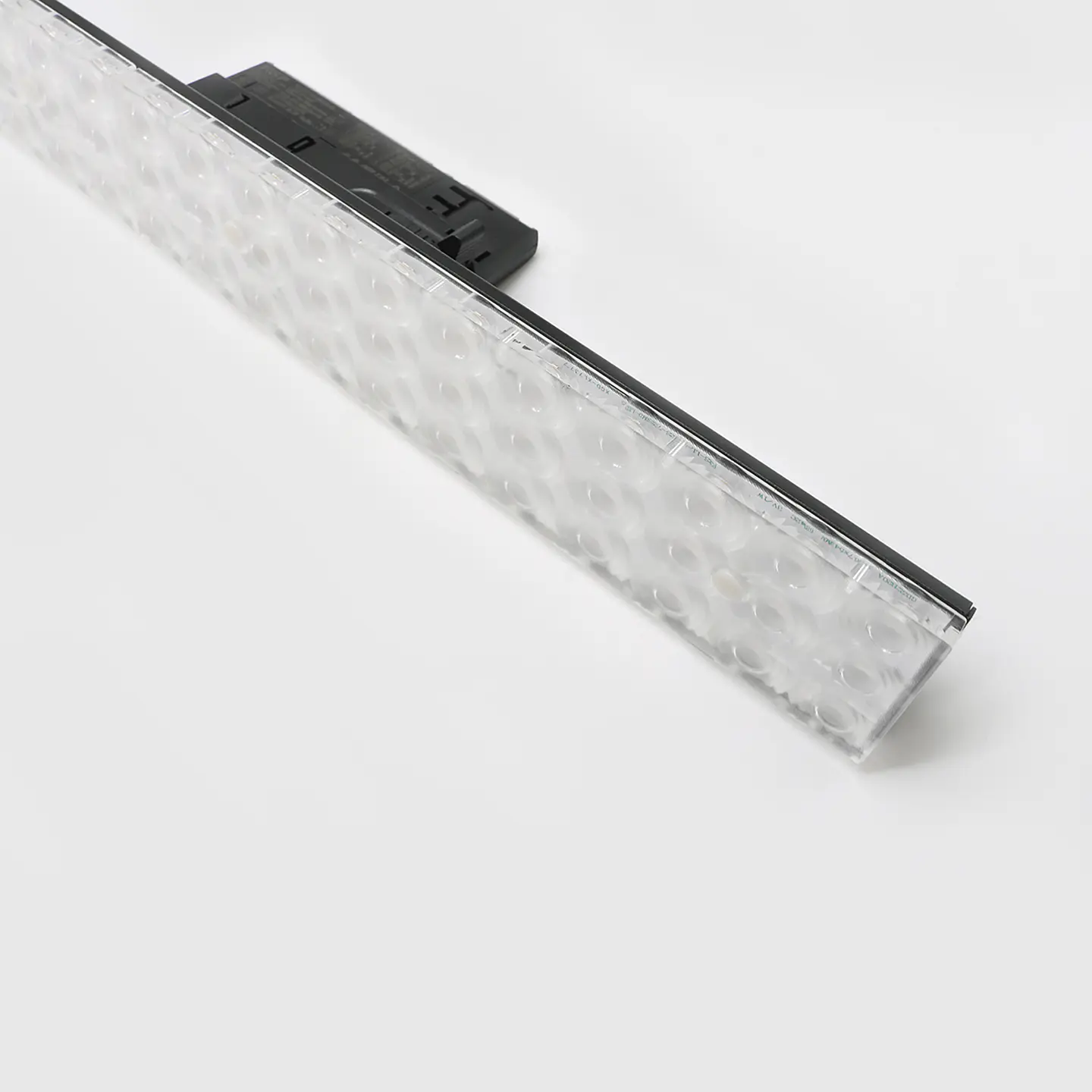 PROJETOR LINEAR TRIFÁSICO PRETO 