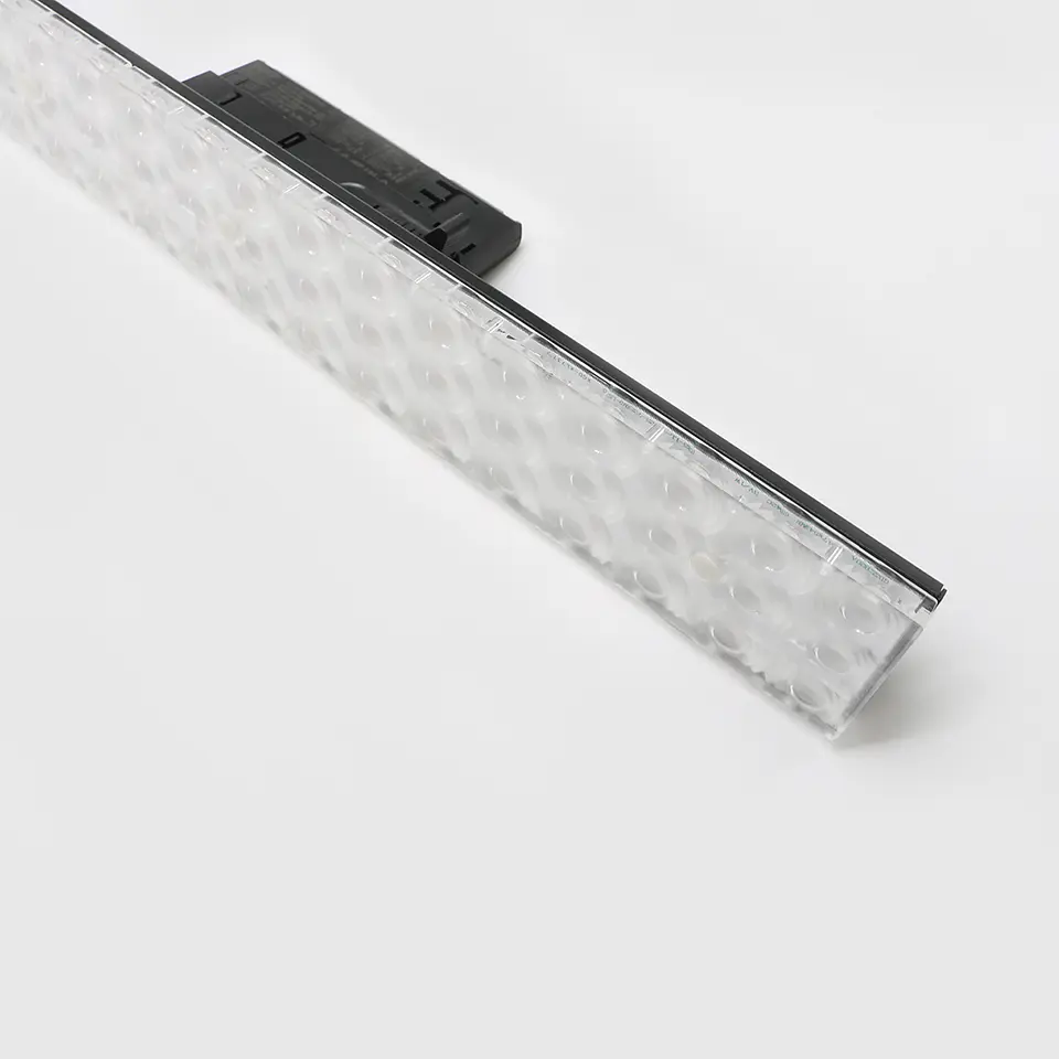 PROJETOR LINEAR TRIFÁSICO PRETO 