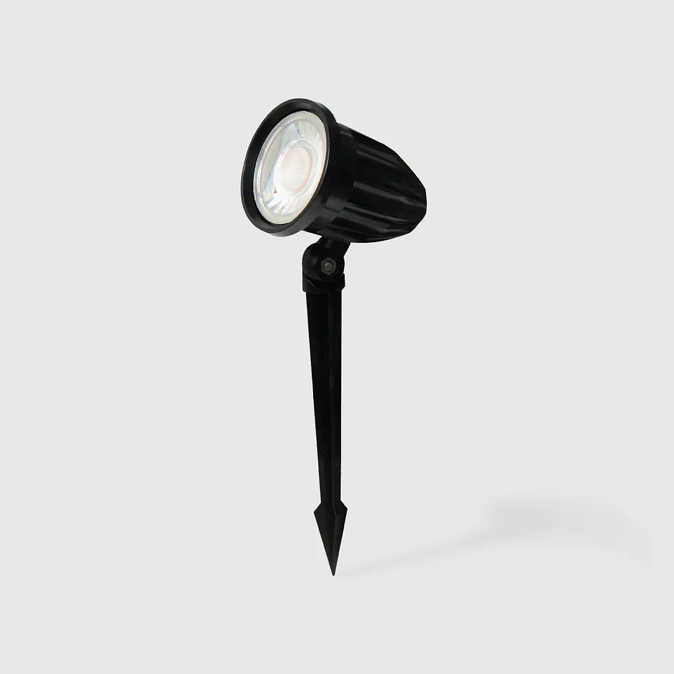 FOCO LED COM ESPETO IP65 8W 3000K 1