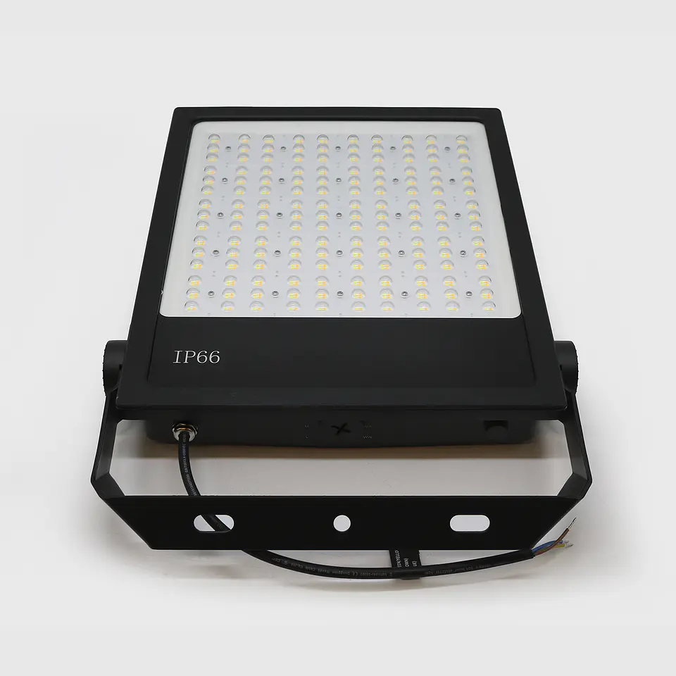 PROJETOR LED PROFISSIONAL MEGA II IP65 300W/240W/180W 3CCT 3
