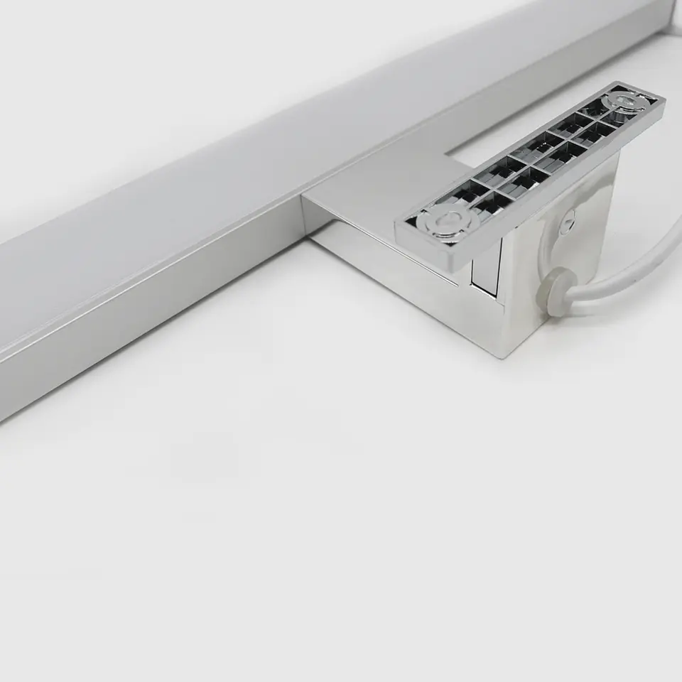 APLIQUE LED IP44 8W 6500K MIL11 CHROME 4