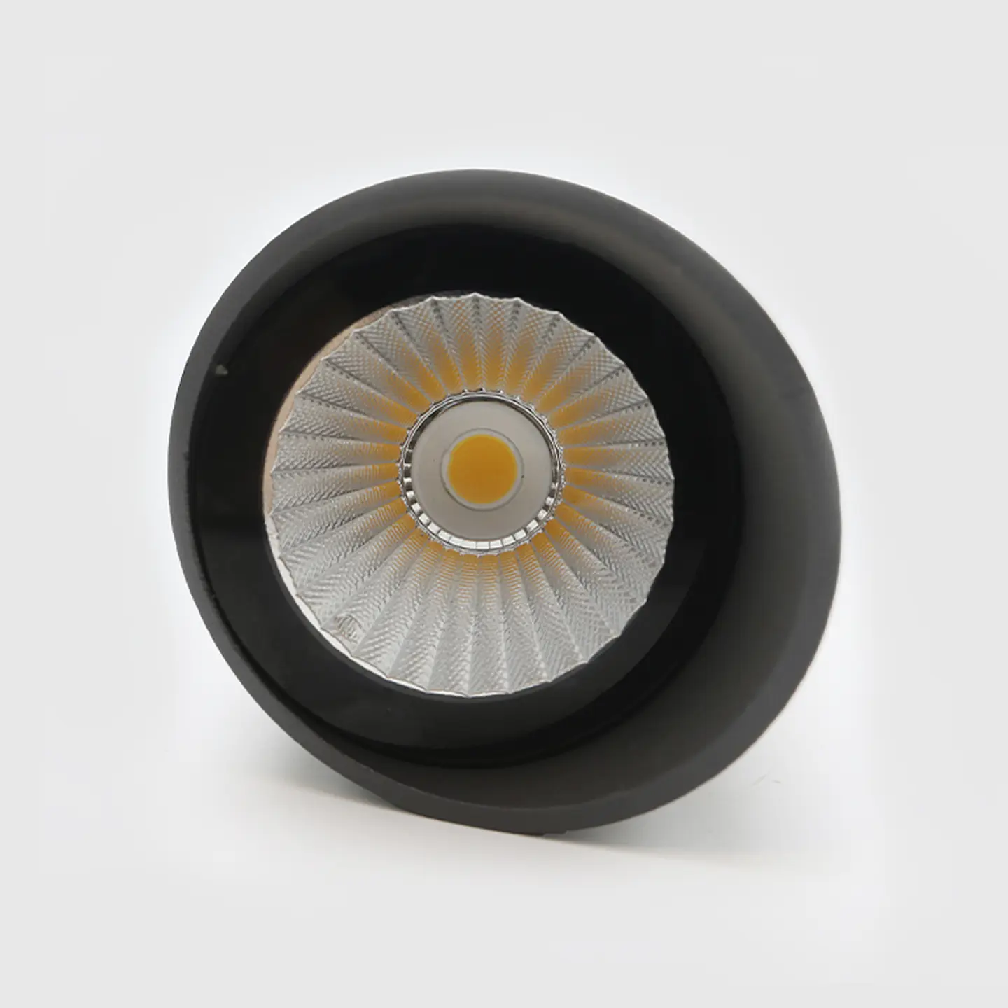 LED FOCO COM ESPETO IP65 7W 3000K 3