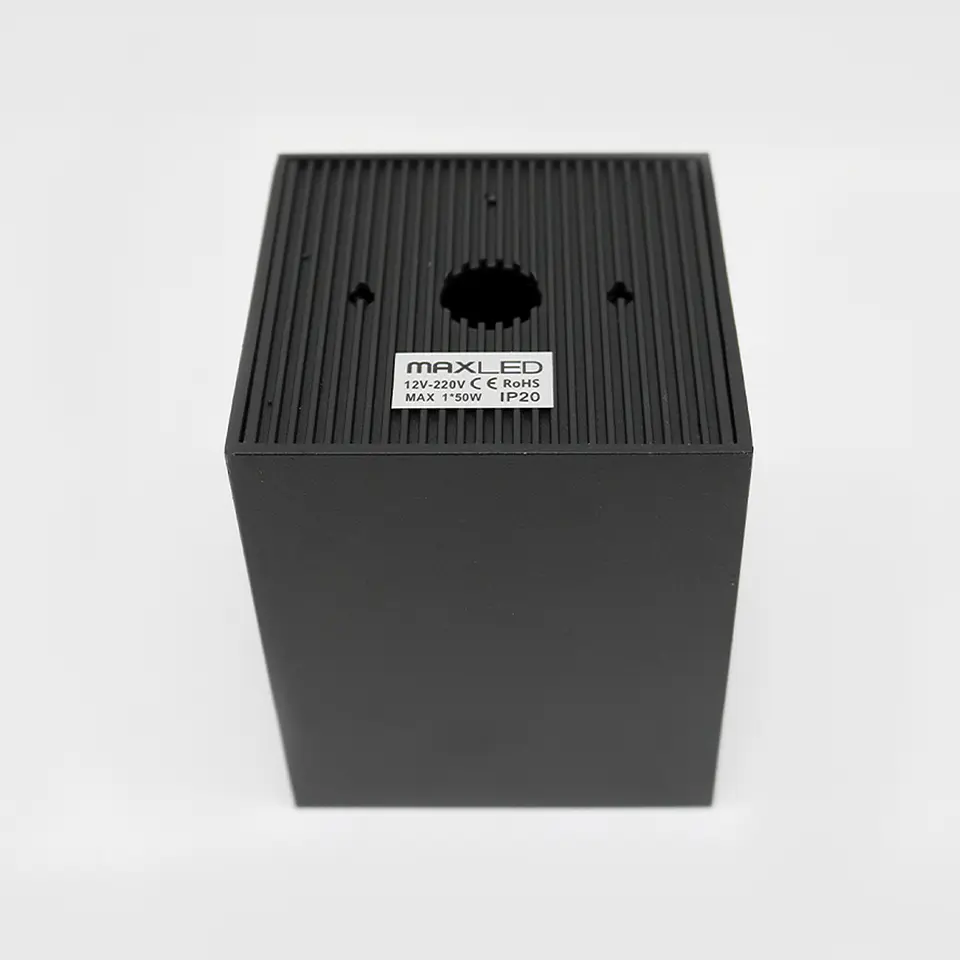 APLIQUE P/ GU10 SALIENTE SQ PRETO 2