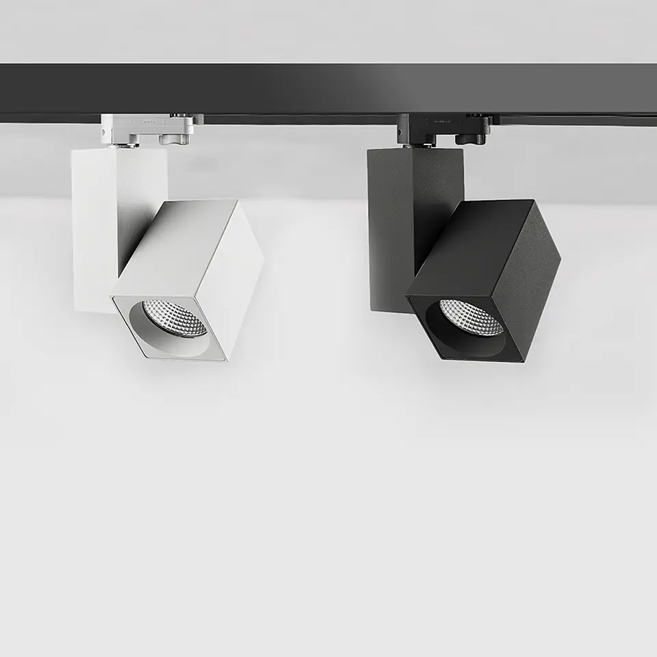 PROJETOR CALHA LED 3 CIRCUITOS 28W 4000K BRANCO LA 4