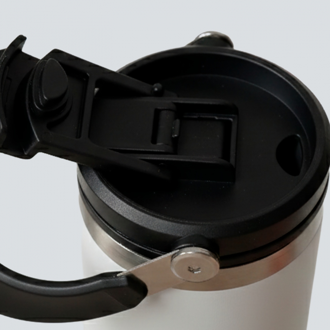 Botella Térmica Acero Inoxidable 890ml 12 hrs duracion 7